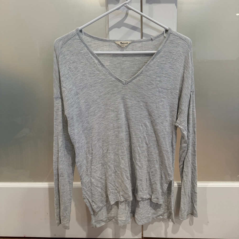 Madewell Light Gray V-Neck Long Sleeve Top